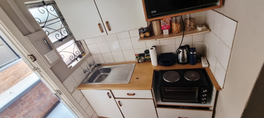 1 Bedroom Property for Sale in Quigney Eastern Cape